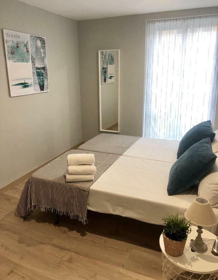 Apartamento San Blas-Antiguo Mercado Central Zaragoza Ngoại thất bức ảnh